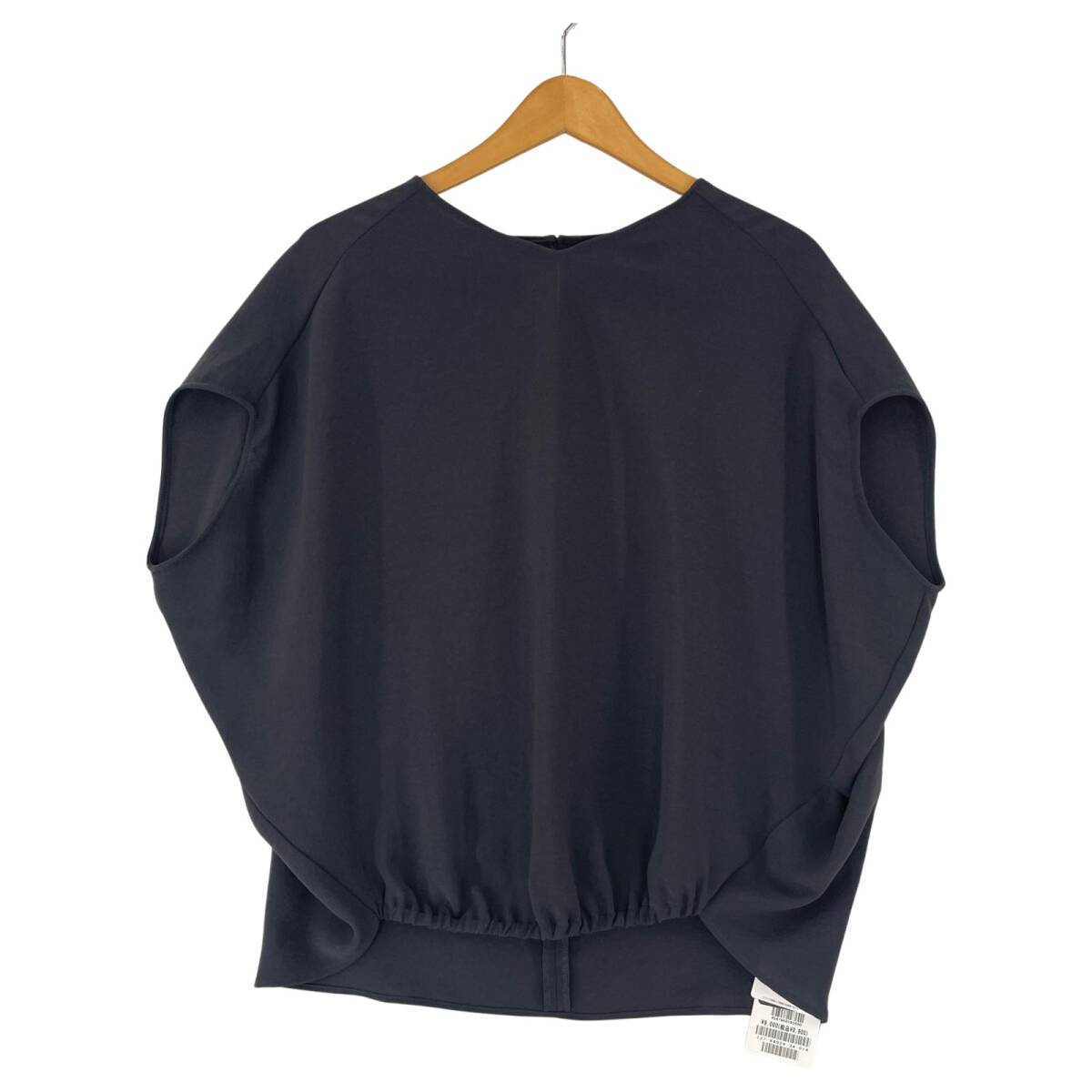 美品 INDIVI インディヴィ タグ付き ドルマンスリーブ カットソー size34/チャコールグレー ゆうパケットOK拍卖