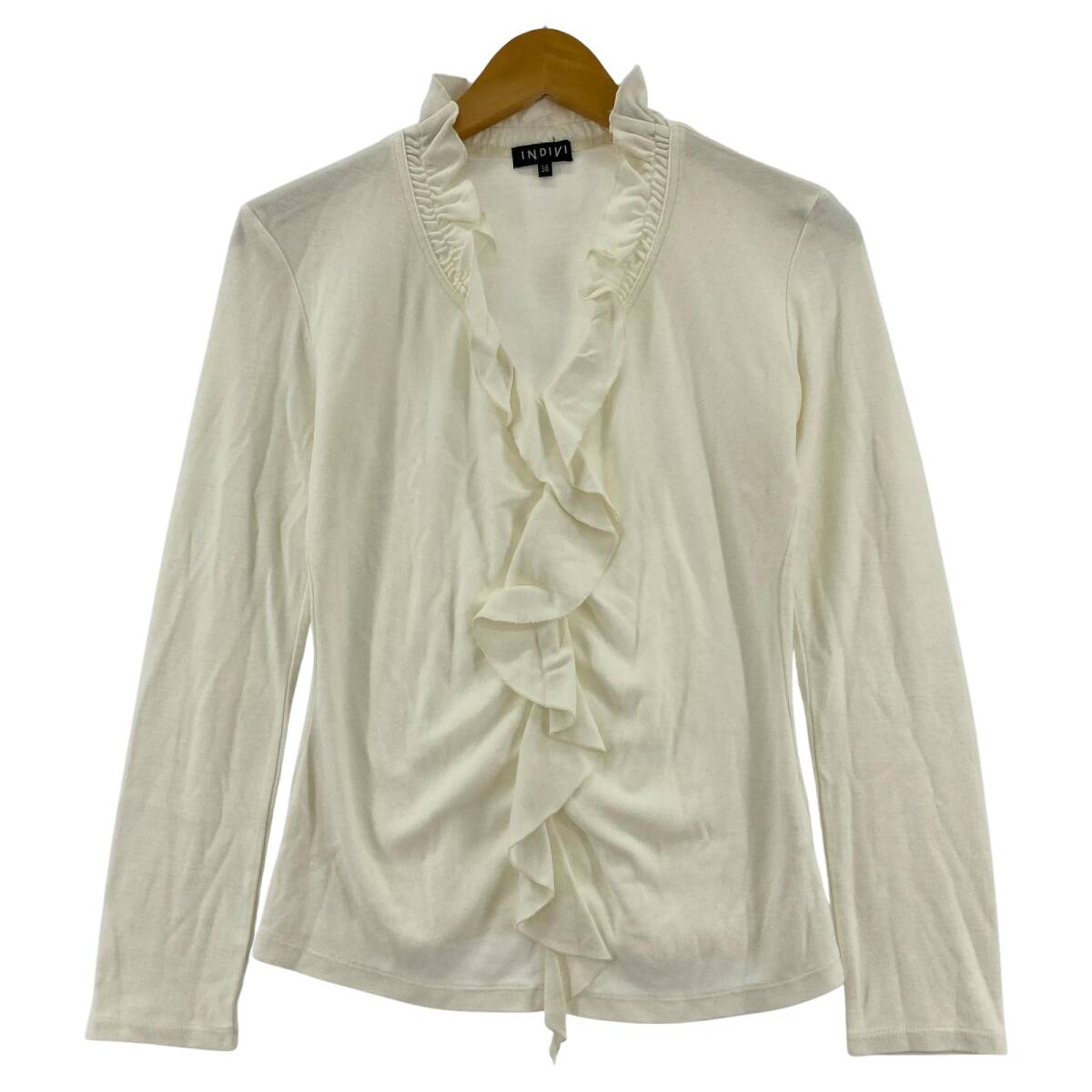 INDIVI インディヴィ ネックフリル カットソー size38/アイボリー系 ゆうパケットOK拍卖