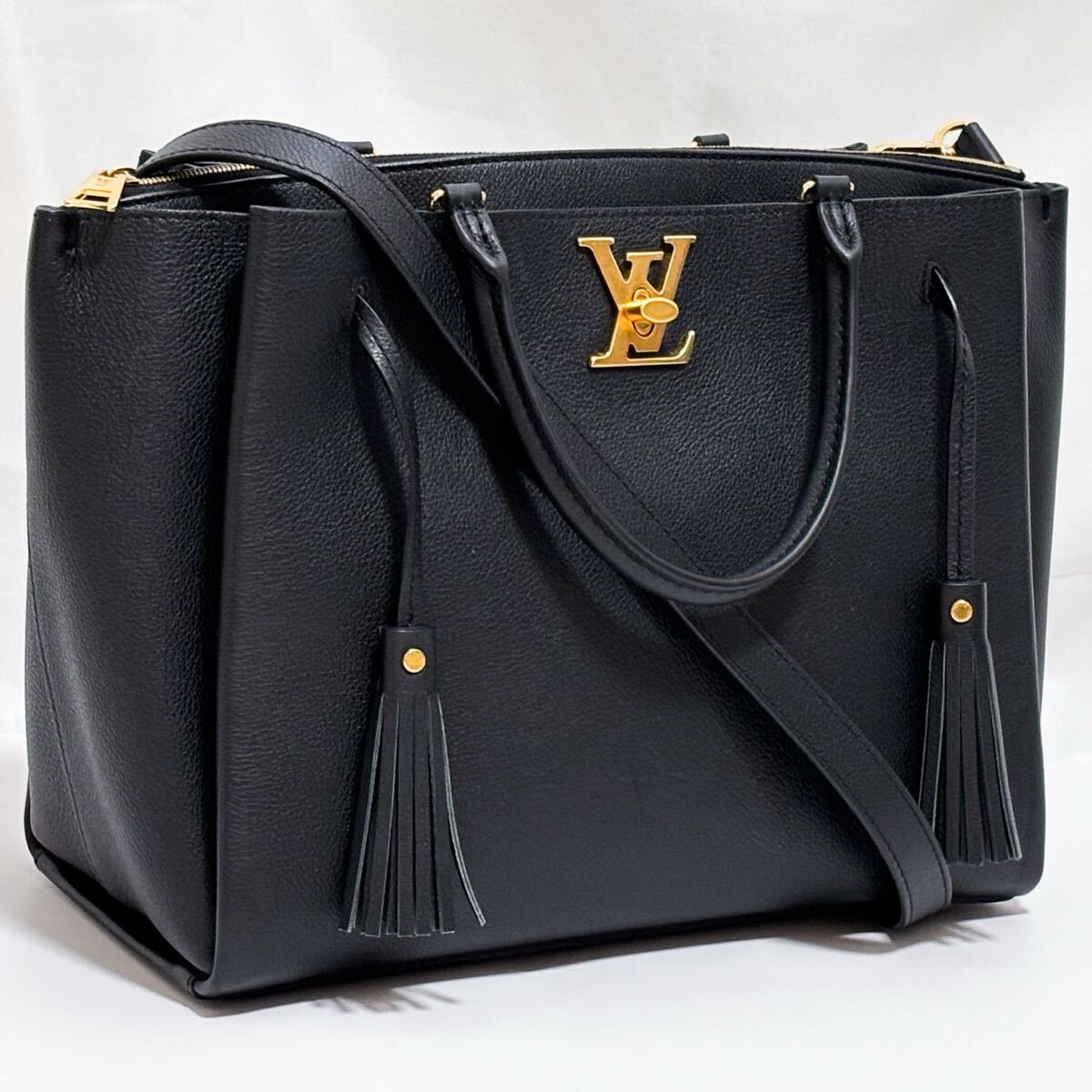 【極美品】ルイヴィトン トリヨン ロックミー2way トートバッグ 保存袋拍卖