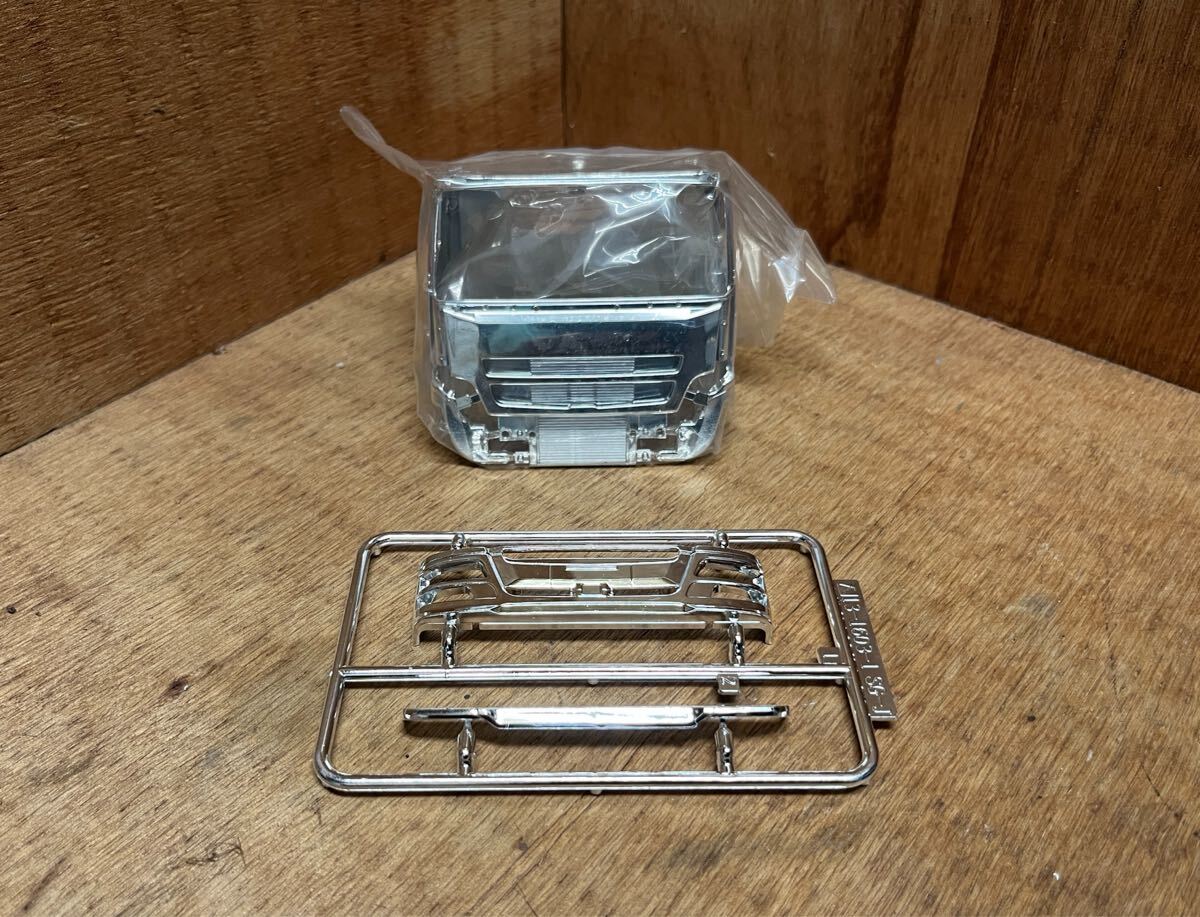 1/32 / デコトラ メッキ パーツ / 三菱 ふそう スーパー グレート メッキ キャビン / キャブ / フロント バンパー 等 パーツ拍卖