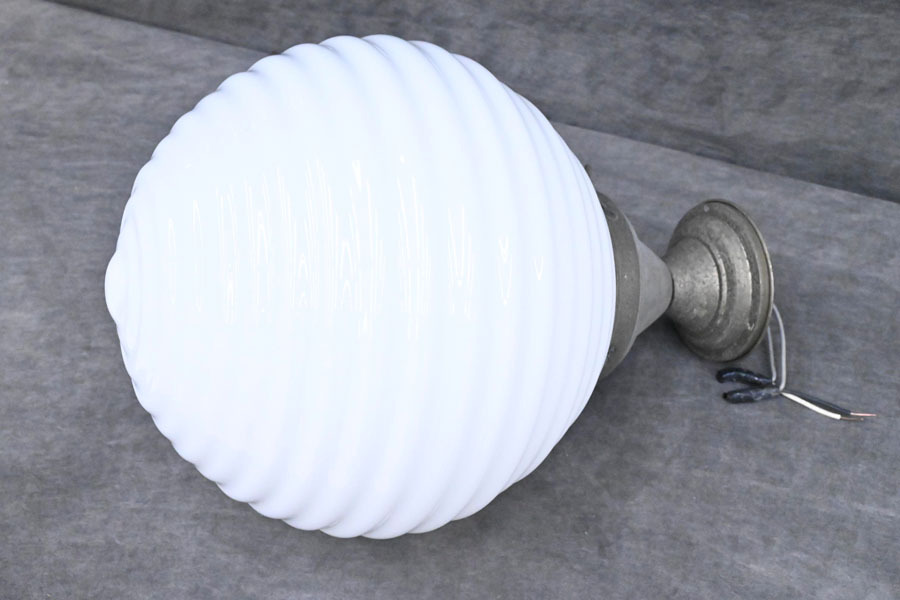 KF05 お屋敷から出た 昭和レトロ 古い 電傘 乳白色 ガラスシェード 吊り下げランプ 照明拍卖