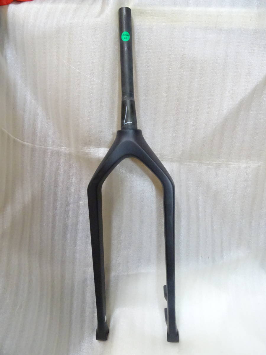新品 CANYON DUDE CF ファットバイク用 フルカーボンフォーク エンド幅15x150mm 拍卖