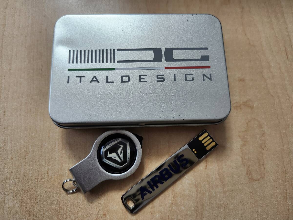 USBメモリー 非売品 ITALDESIGN イタルデザイン 2点拍卖