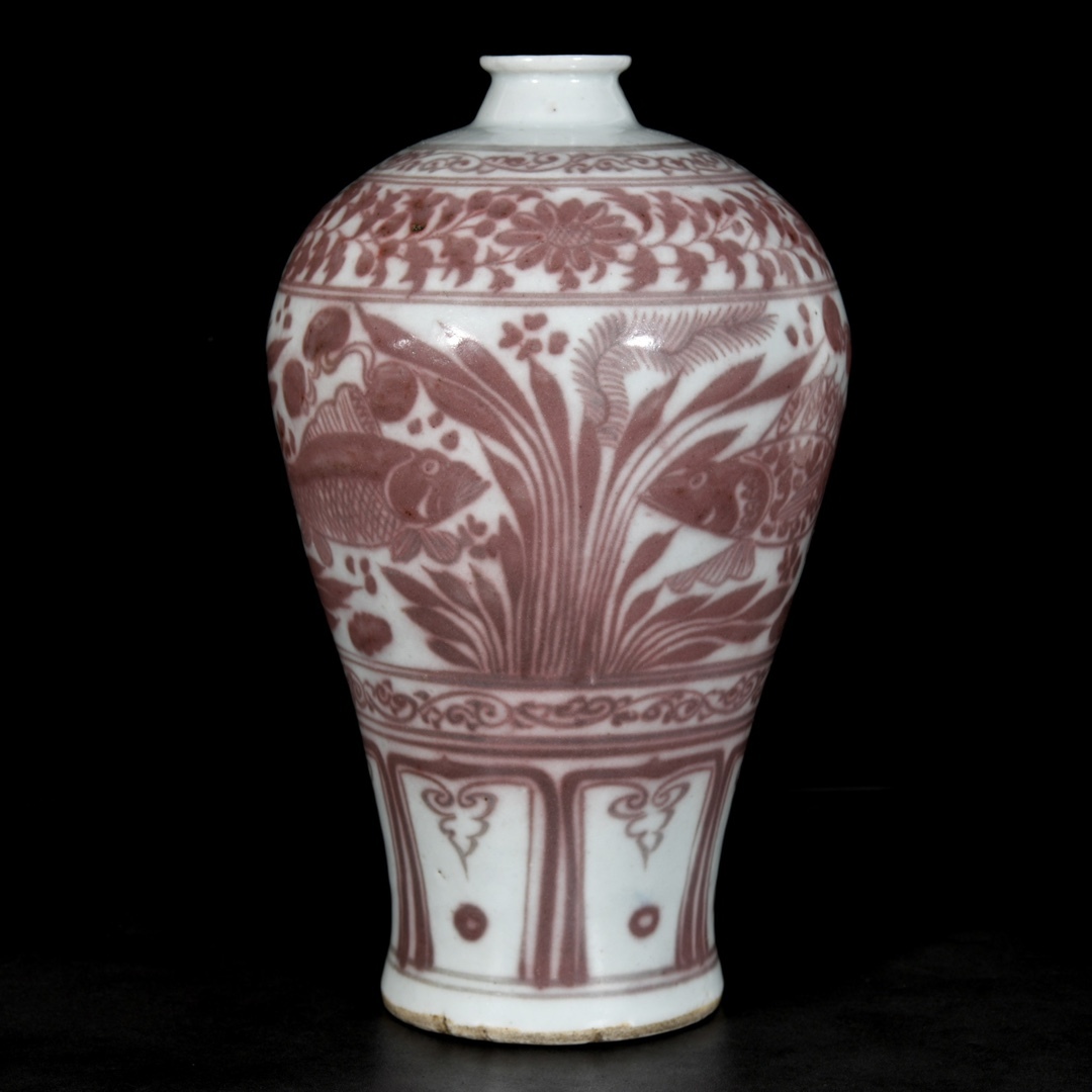 zz8|6122 中国磁器 陶芸 磁器『紅魚藻紋の梅瓶です』施釉陶 古代工芸品 陶芸 精美彫 置物 收藏品拍卖