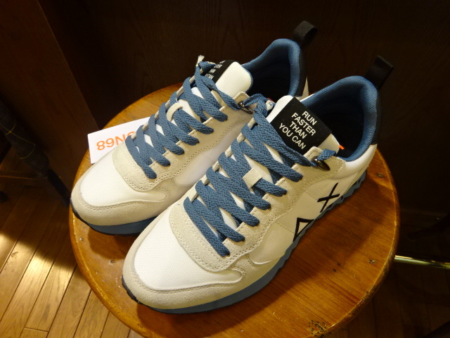 新品 送料無料 イタリア SUN68のスニーカー ホワイト 41拍卖