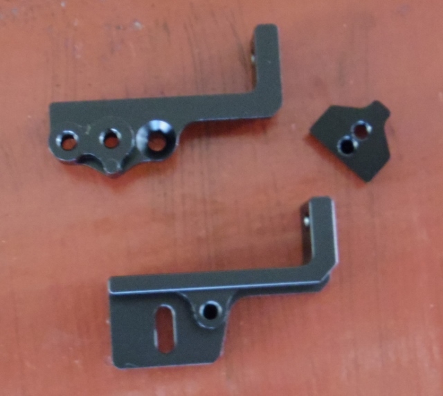 ▲TRF420X用バッテリーホルダーB、F、R,19803405(ゆうパケット)拍卖