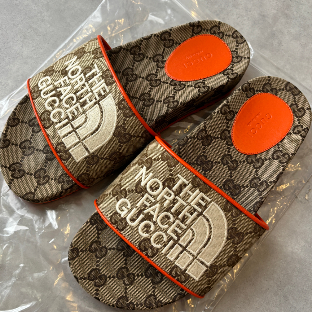 極美品 グッチ ×ザノースフェイス GGキャンバス サンダル オレンジ 25cm拍卖