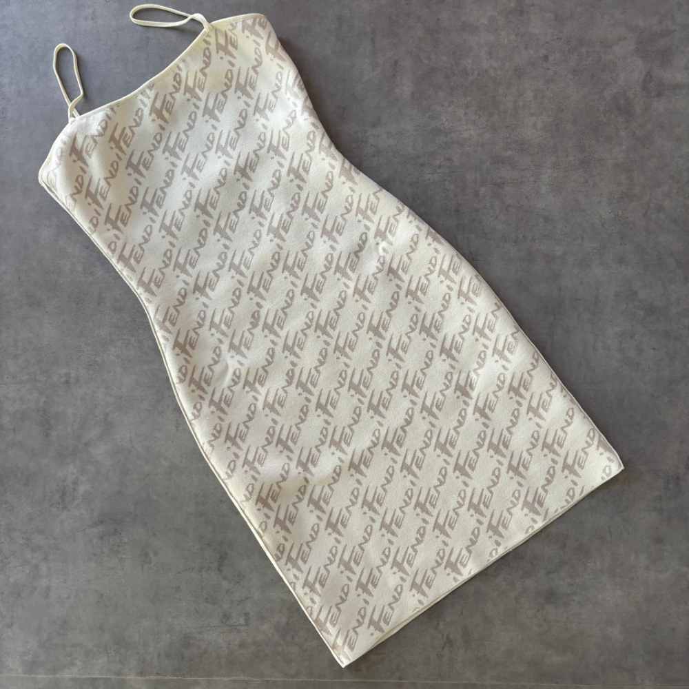 美品 FENDI リバーシブル ワンピース ドレス 白 キャミソール ロゴ 36拍卖