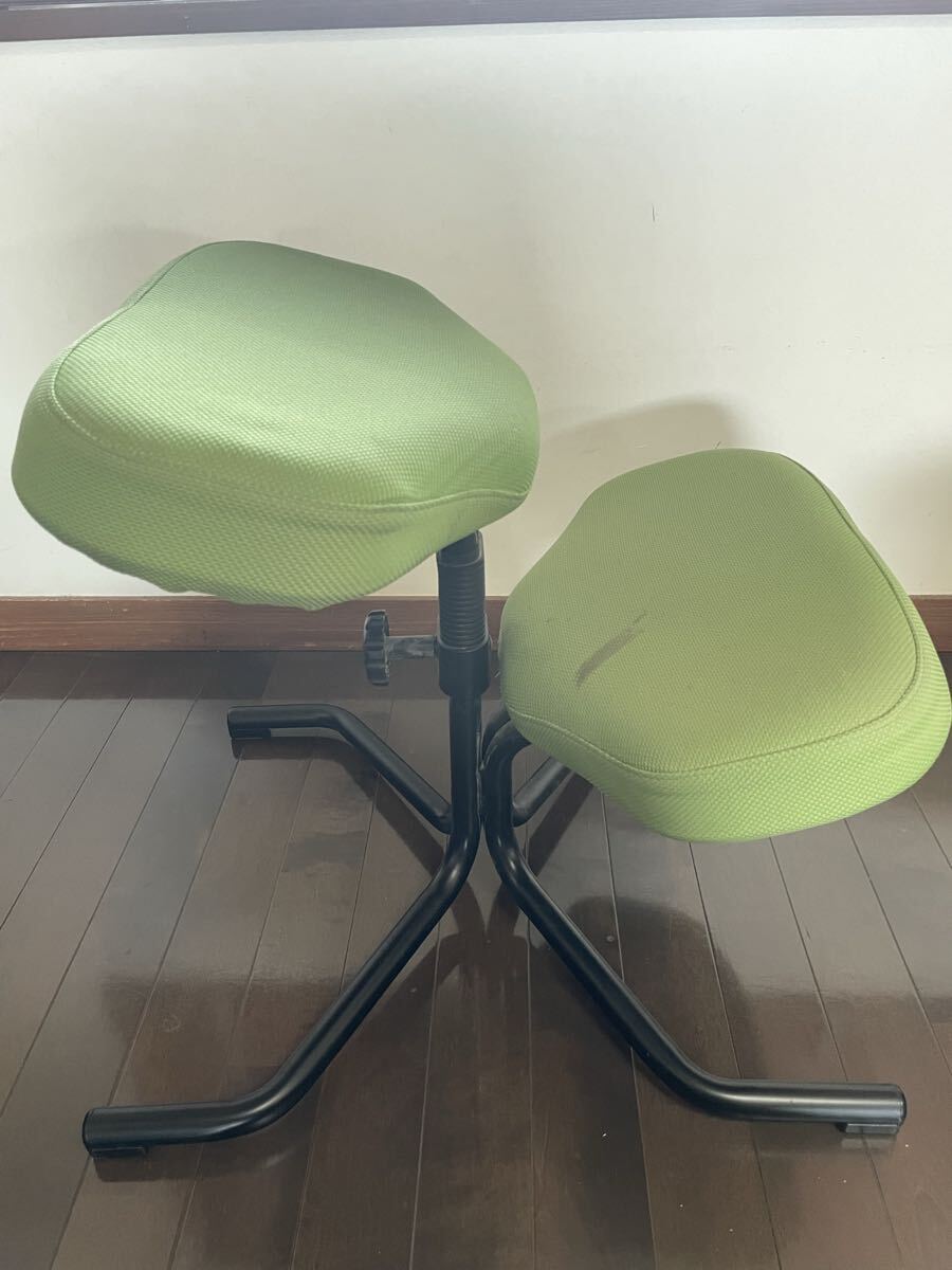 椅子 5064バランススタディ 色グリーン 北欧ノルウェー 國新産業 バランスチェア 子供 ジュニア 学生 学習椅子 姿勢 ゆうパック拍卖