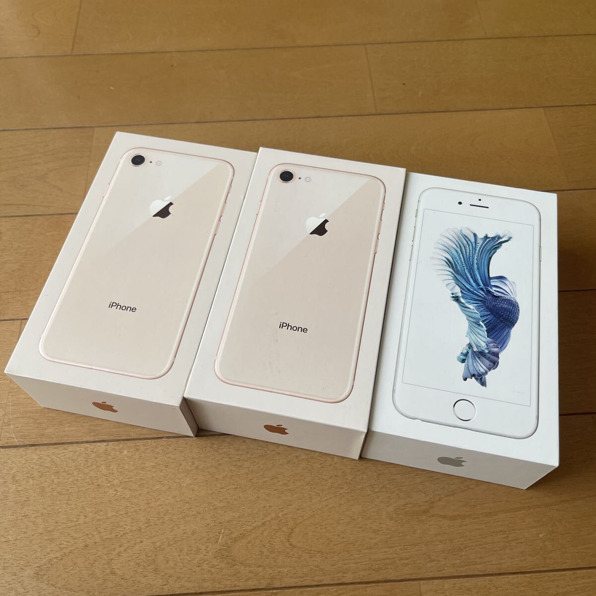 Apple iPhone8 64GB 256GB iPhone6s128GB シルバー ゴールド 空箱まとめて拍卖