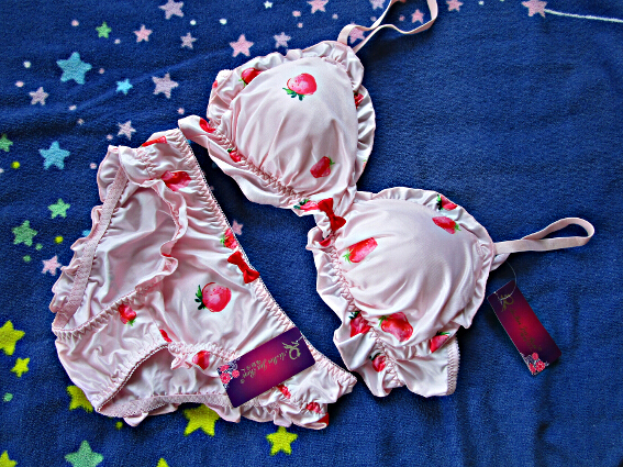 ‡M*B75♪めちゃ可愛い~*:;★苺プリントのブラ&ショーツ セット*ピンク*ノンワイヤー*フリル#JS#JC#JK#OL*新品*いちご*甘ロリ*ロリパン拍卖