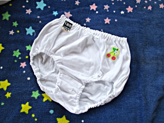 ё165♪可愛い~♡女の子用ブルマ型ショーツ*白*さくらんぼ アップリケ*綿100%#JS6#JC#JK#OL#新品 保管品*通学*ロリパン*真っ白パンツ拍卖