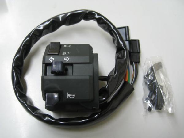 新品★ZZR250★ゼファー750★純正レフトハンドルスイッチ拍卖