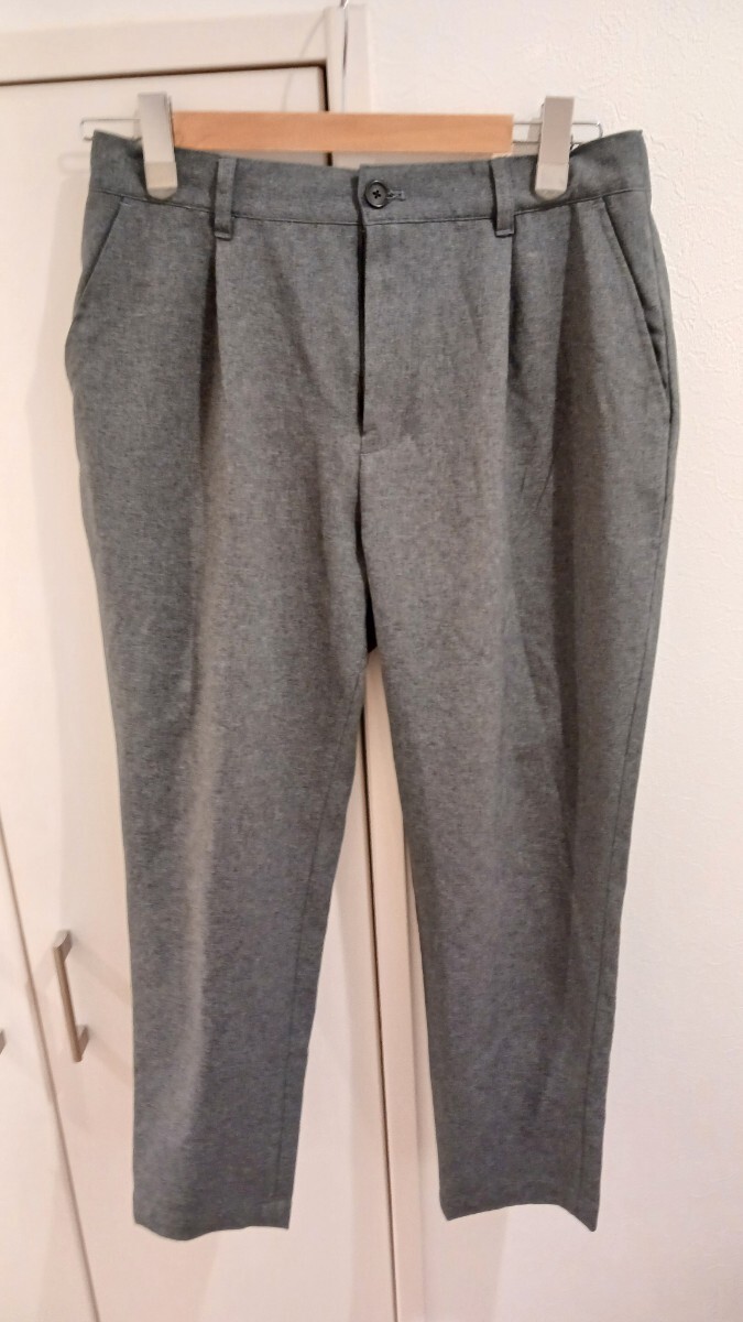 URBAN RESEARCHROSSO グレー プリーツ入り スラックス Mサイズ メンズ拍卖