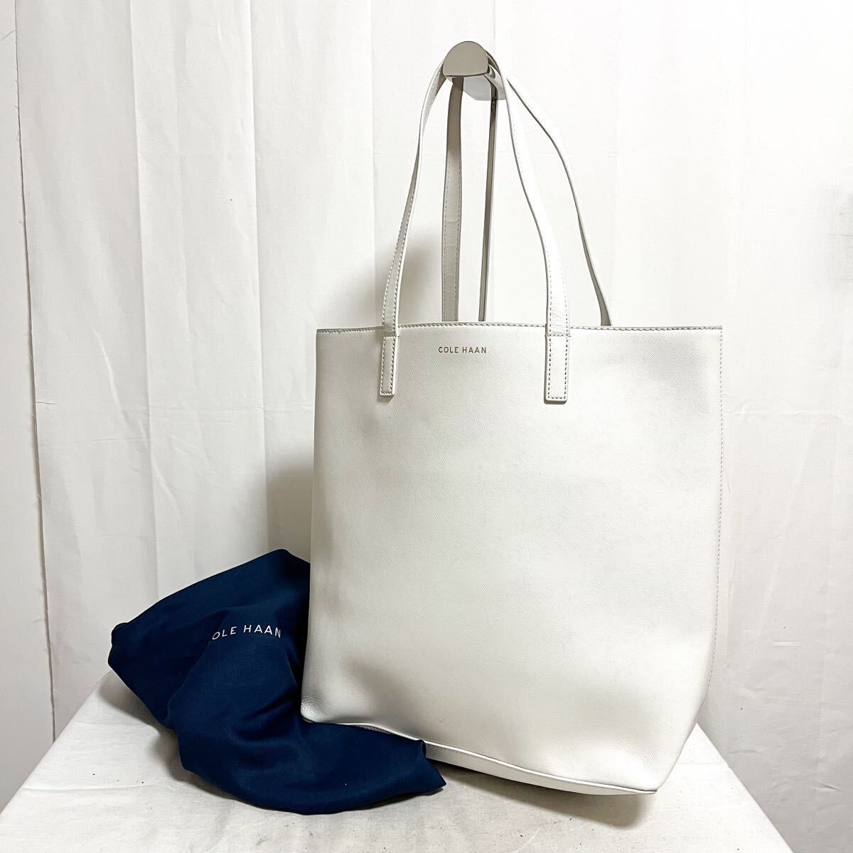 和815★ COLE HAAN コールハーン ビッグ トートバッグ 肩掛けバッグ ホワイト レディース拍卖