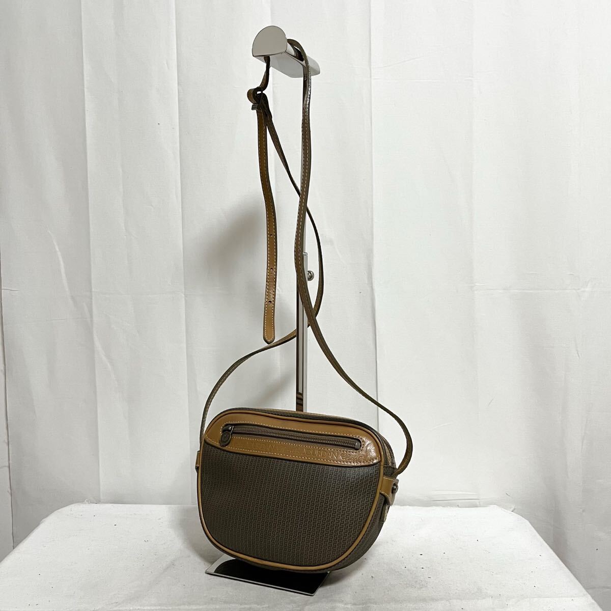 和815★ CHARLES JOURDAN シャルルジョルダン ショルダーバッグ 斜めがけ ミニバッグ ブラウン レディース拍卖