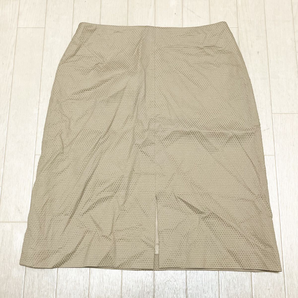 和828★ PAULE KA ポールカ タイトスカート 膝丈 スリット 38 ベージュ レディース拍卖