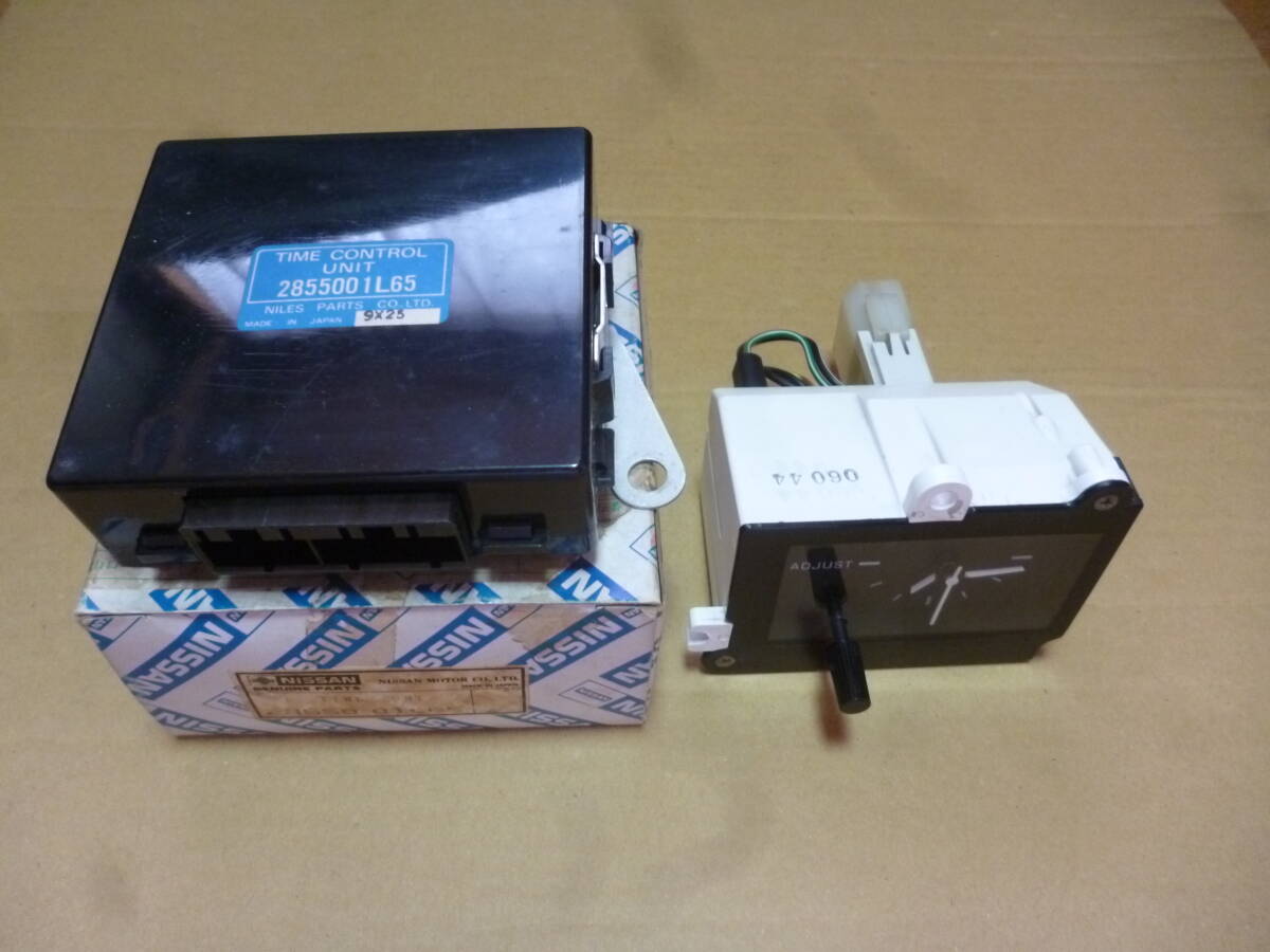 R30 スカイライン(後期)アナログ時計 タイムコントロールユニットセット(商品説明要確認)拍卖