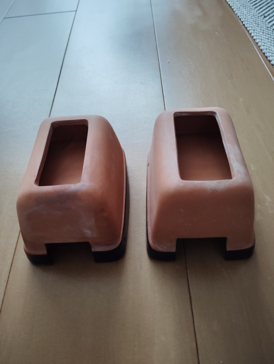 【2つセット】ウェットシェルター 爬虫類飼育 ヘビ トカゲ 湿度保持 陶器製拍卖