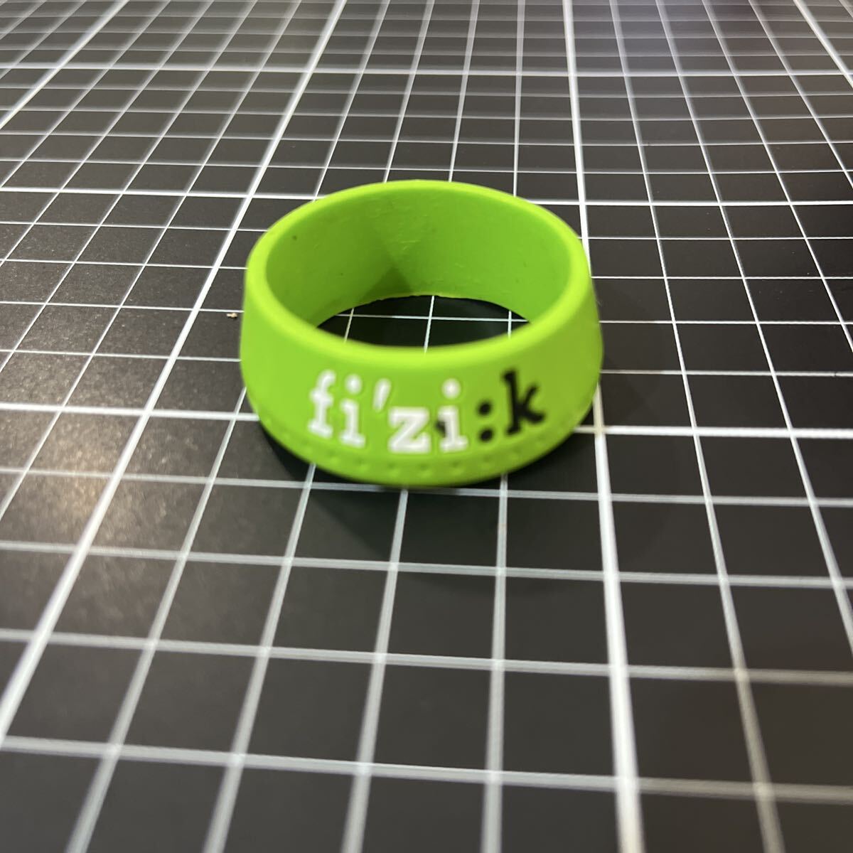 FIZIK フィジーク シリコンシートポストリング 新品未使用品 今では手に入らないモデル グリーン拍卖