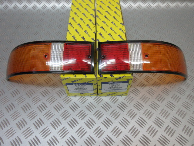 euro.PORSCHE 1969-1989 ポルシェ 911 テールランプレンズ EUROバージョン! 左右セット!BLACK トリム!拍卖