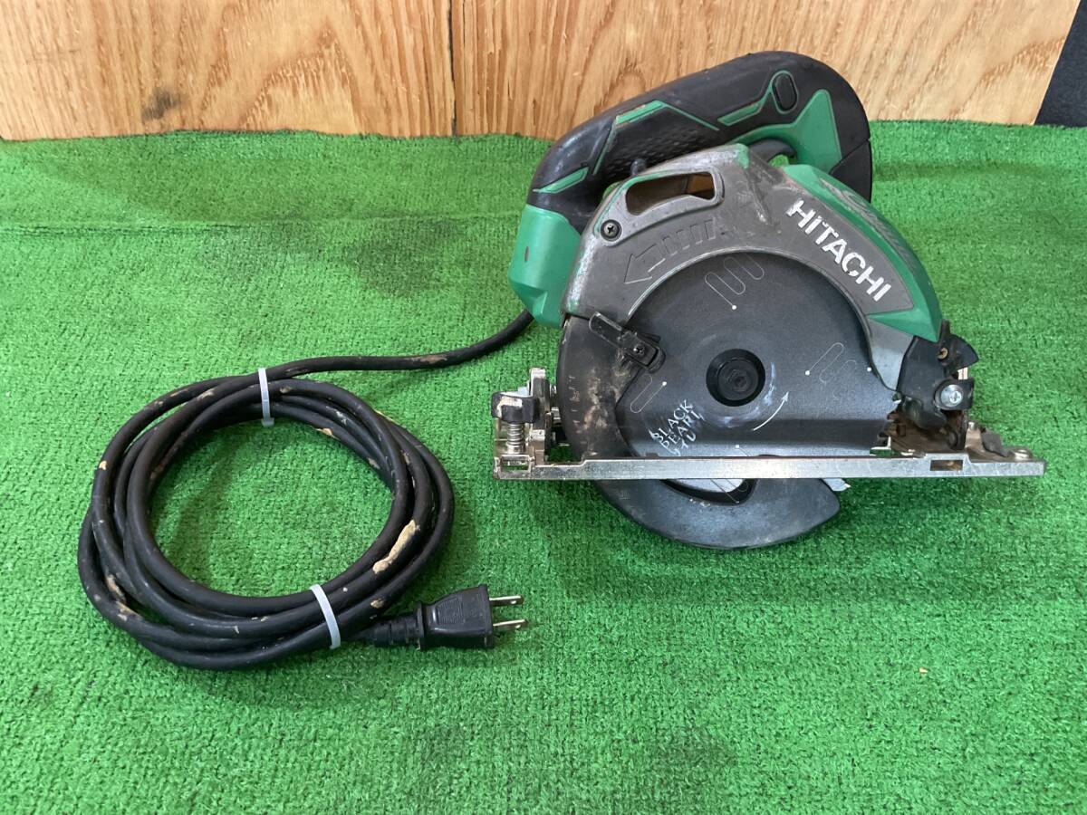 日立工機 C6MEY 16㎜深切電子マルノコ ※現状品 傾斜用ツマミ(後)のハンドル無 深さ調整用レバー故障有 グリップ隙間有(J-194)拍卖