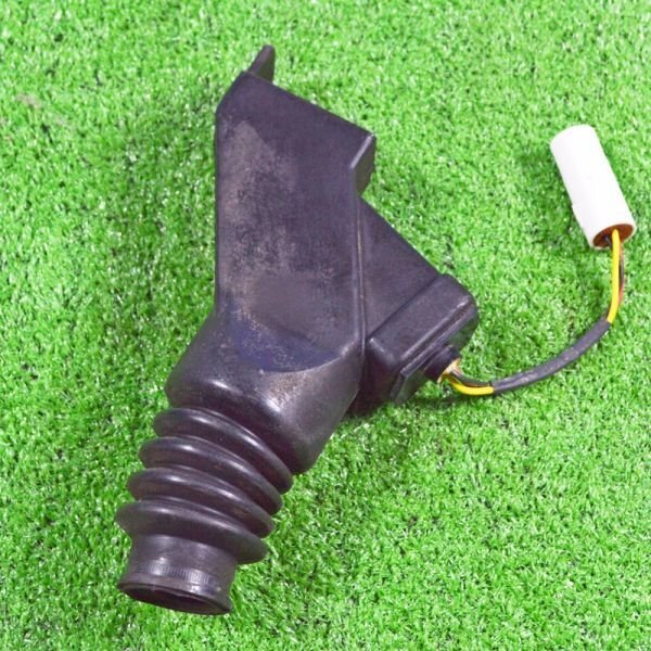 【新潟】ヤンマー 田植機 TVP80RD 欠粒 警報センサー ゴムカバー 施肥ホース 修理 部品 パーツ 中古 直播機 田植え機 肥料 粒 出口 TVP拍卖