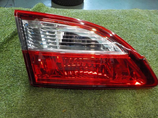 プレマシー CWEFW 左内側テールランプ バックランプ拍卖
