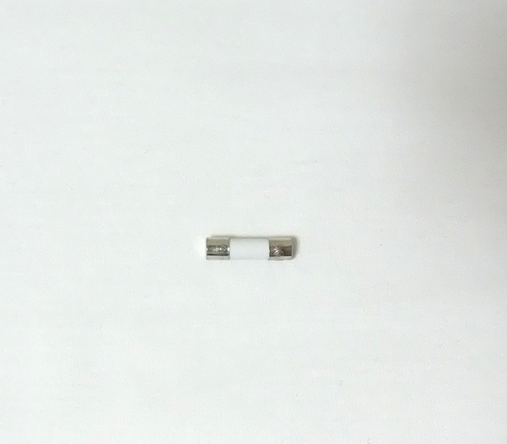 セラミック管ヒューズφ5mm×20mm 250V 5A 5個セット(ファストブロー、新品)拍卖