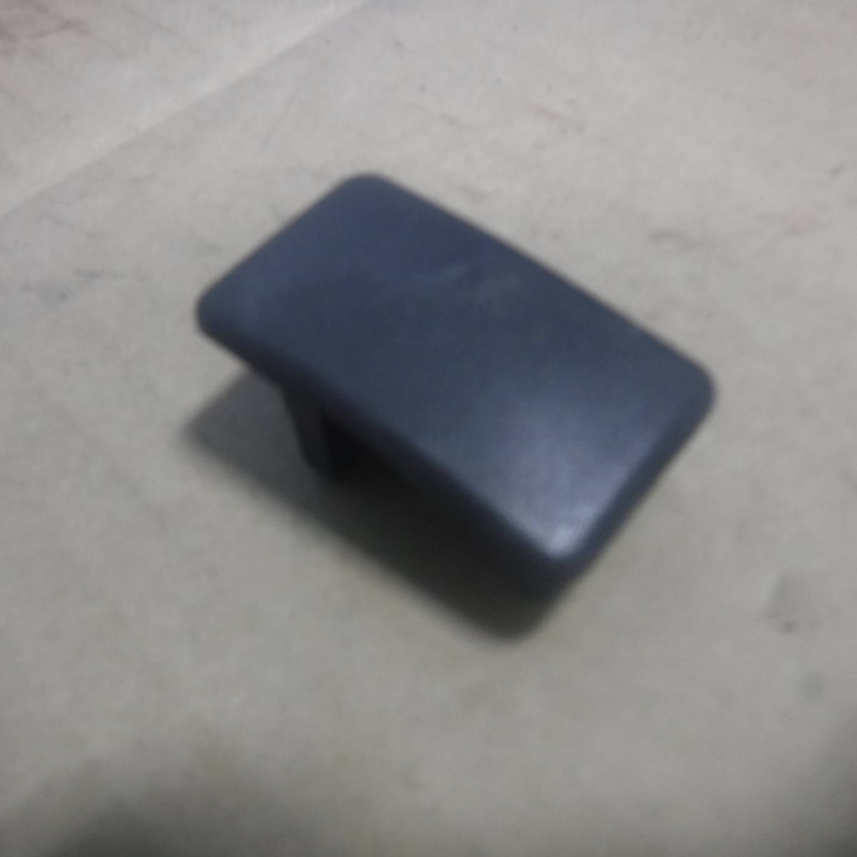 スバルsamberサンバーTT1トラックTT2軽トラ955ダッシュボード スイッチ蓋ホール穴カバーEN07純正キャップ メクラ パネル インパネ蓋フタ拍卖