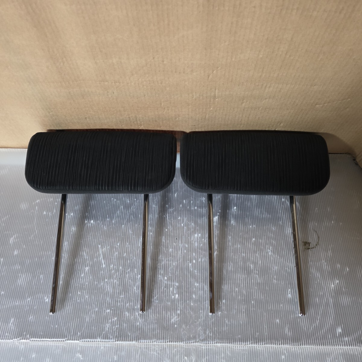 送料込み L375S タントカスタム 前期 純正 リア ヘッドレスト 左右拍卖