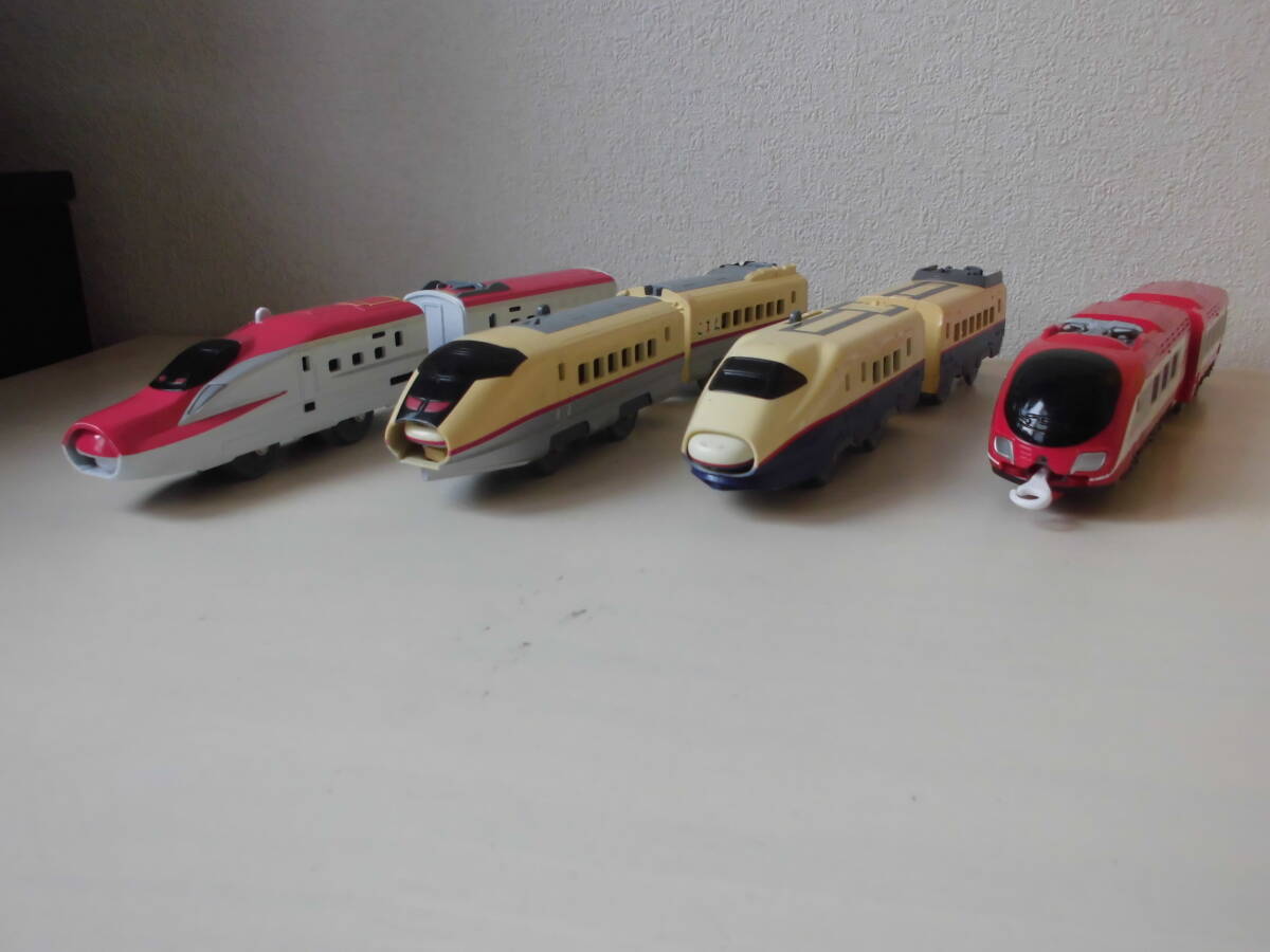 処分品 TOMY プラレール まとめて4種 中間・後尾車連結車両 こまち・ハヤテ・レッドライナー 拍卖