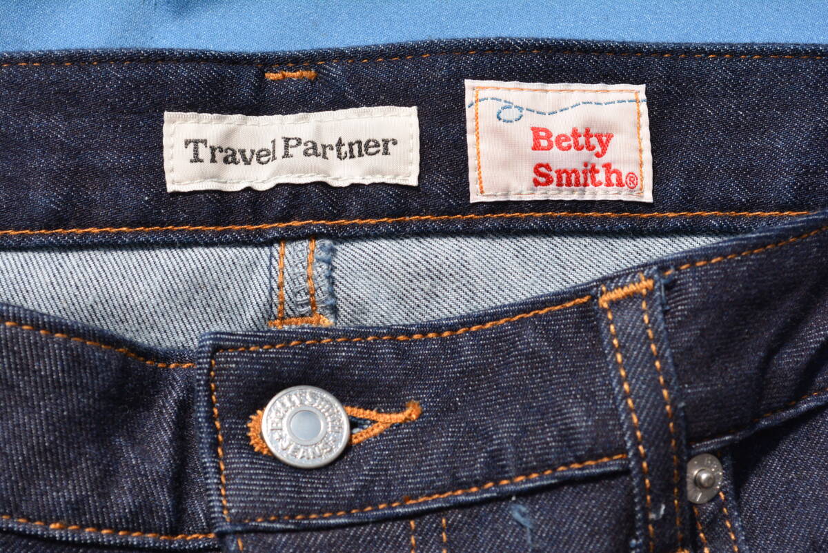 Betty Smith / ベティスミス × トラベルパートナー ストレッチ・トラベルデニムパンツ サイズ32・股下80 未使用品拍卖