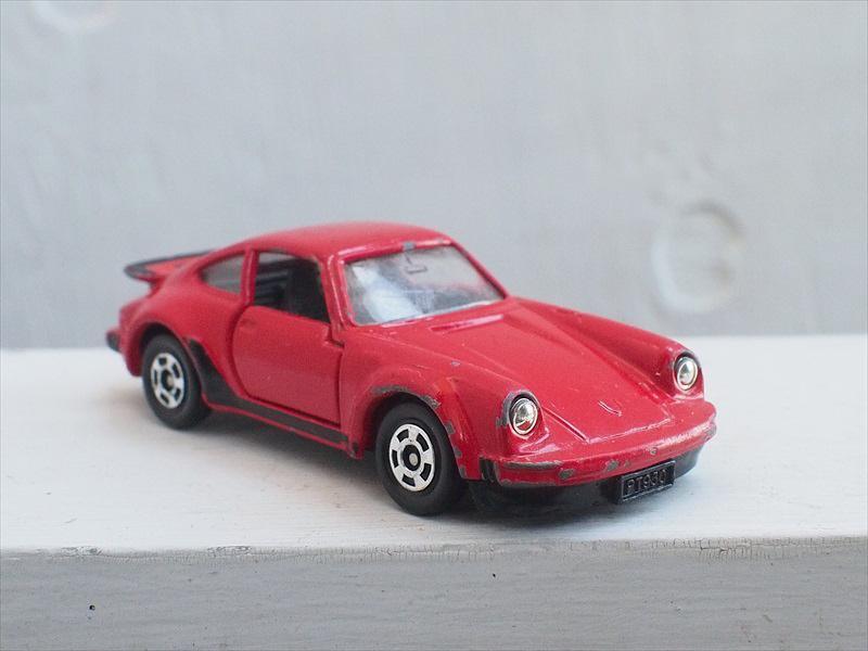 ミニカー・ジャンク・トミカトミー1979・ポルシェ 930ターボ・1/61 No,F1☆ジオラマディスプレイリメイク拍卖