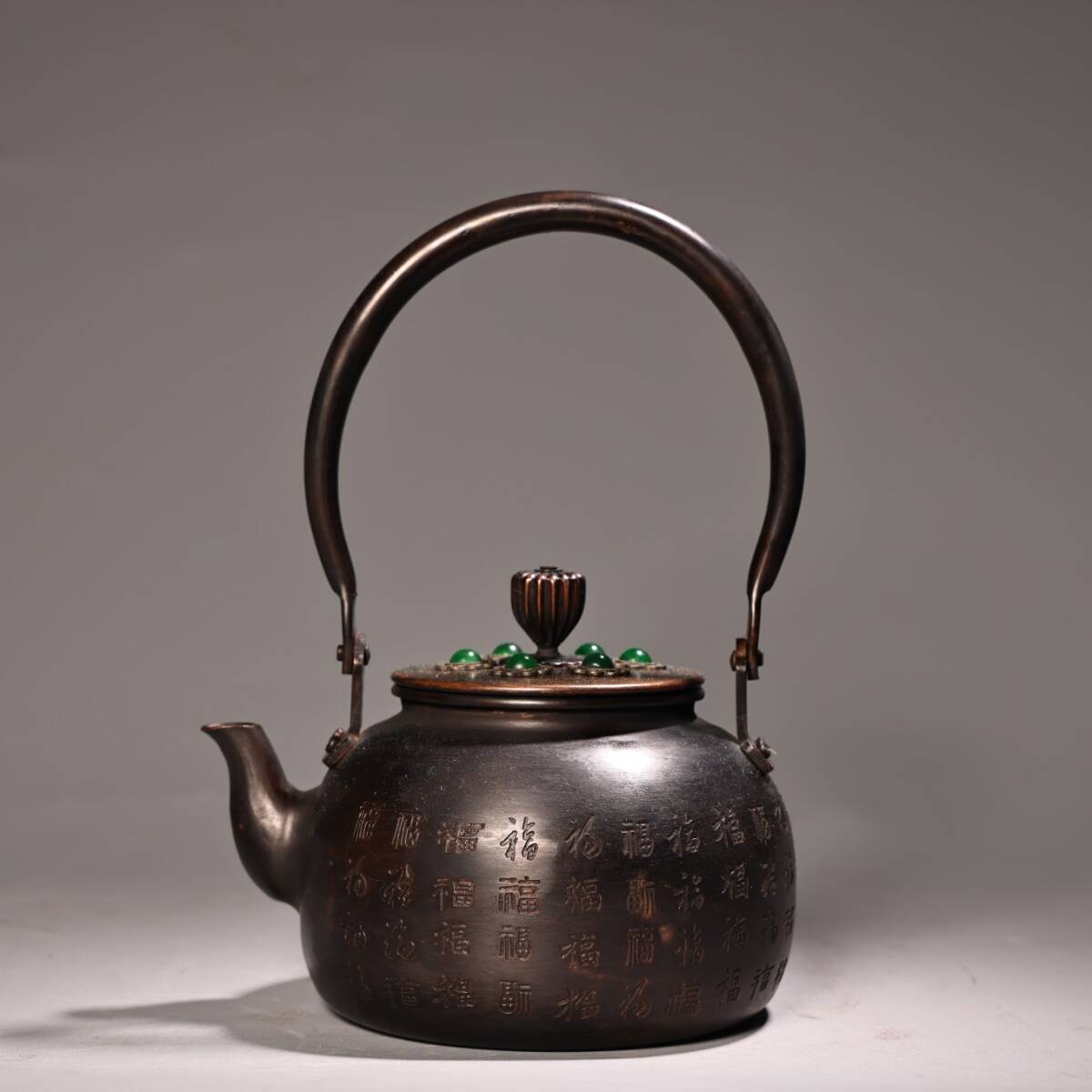 收藏 古銅彫 嵌宝石 銅器 紫銅 全銅 急須 茶壺 煎茶道具 茶道具 壺 文案置物 擺件 時代物 古董品 骨董 旧家蔵出し 唐物 中国古玩 古美術品拍卖