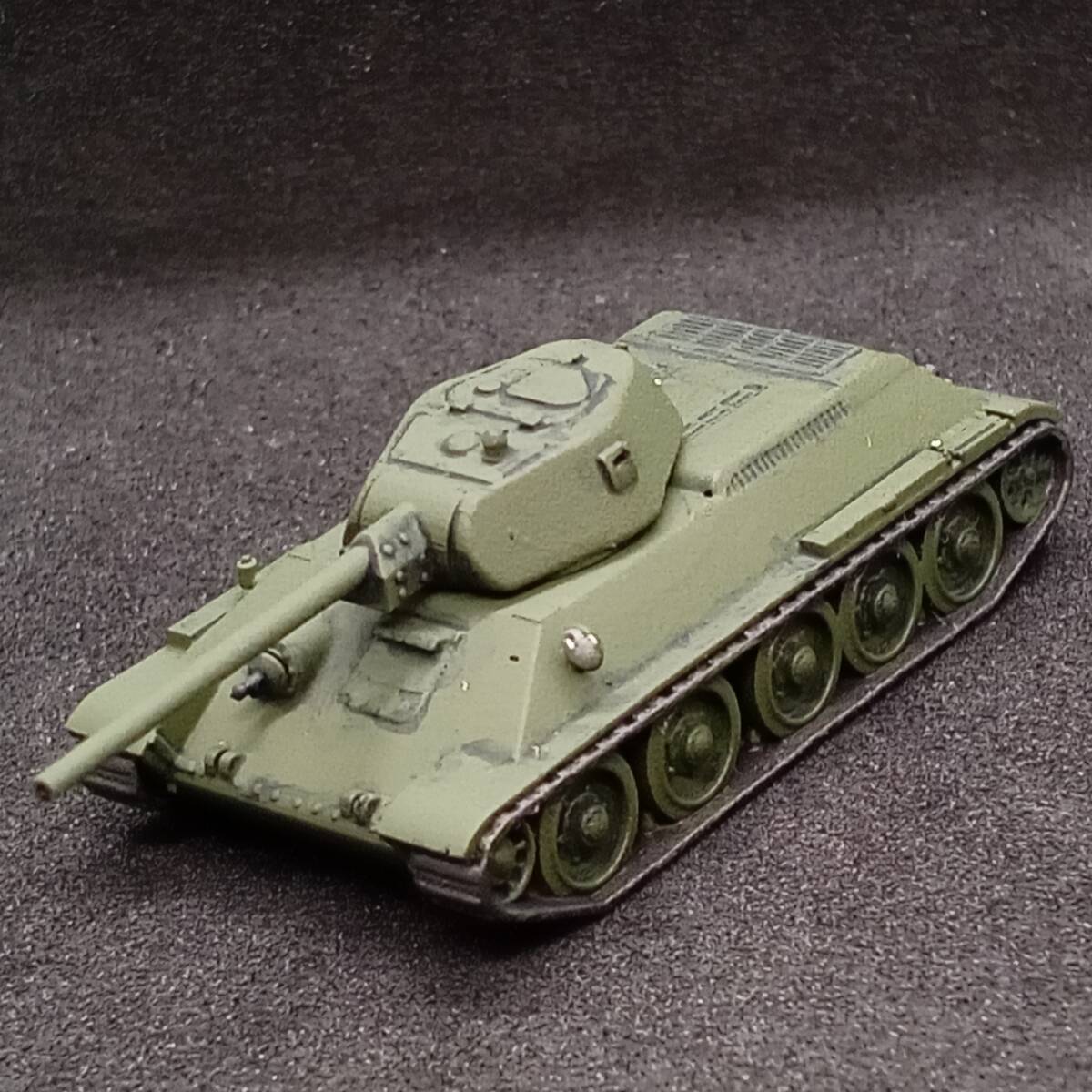 ●完成品1/144 T34/57駆逐戦車,”高初速砲を搭載!駆逐戦車!”,緑単色,ロシア,ソ連,WW2,自作ver.拍卖