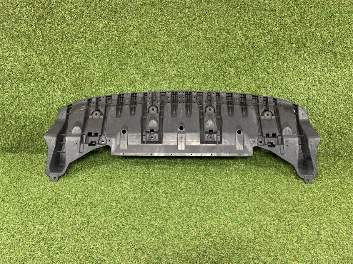 トヨタ カムリ ハイブリッド DAA-AVV50 フロント アンダーカバー 52618-33020 前期 Gパッケージ 【Yb'7821-39】拍卖