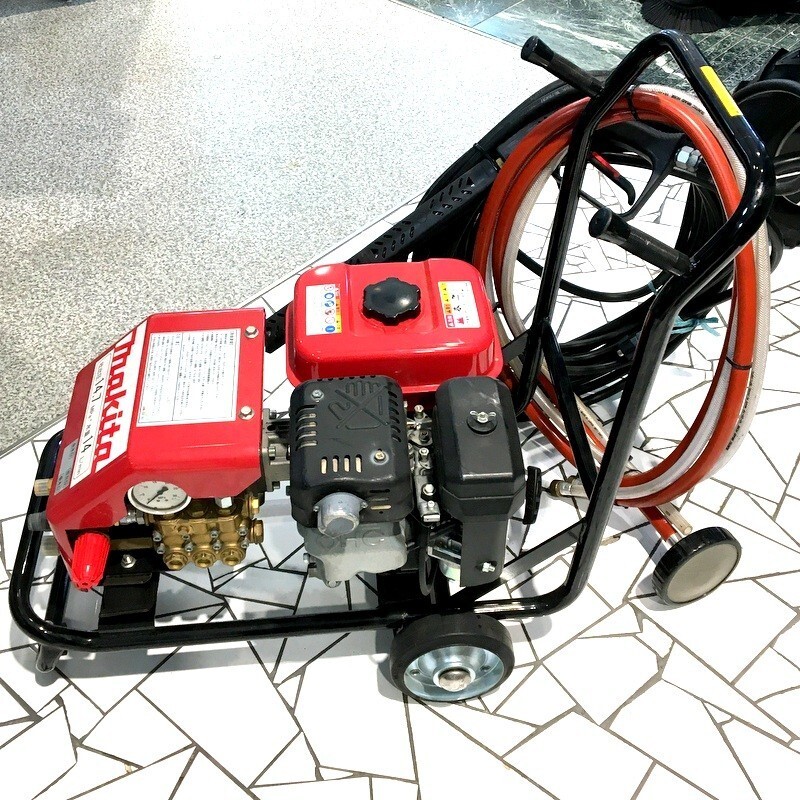 makita マキタ エンジン高圧洗浄機 EHW152 清水専用 エンジン 掃除 清掃 洗車 外壁 農機具 洗浄 家財便発送 引取歓迎△ DW2433拍卖