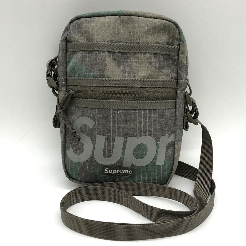 Supreme シュプリーム ショルダーバッグ カモフラ柄 ロゴ 迷彩 カモ ミニバッグ Shoulder Bag 男女兼用 フリーサイズ カーキ系 鞄 B14681◆拍卖