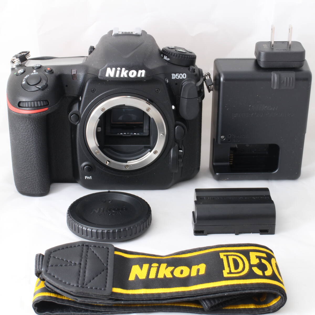 ☆新品級・ショット数702☆ Nikon デジタル一眼レフカメラ D500 ボディ ニコン #4018拍卖