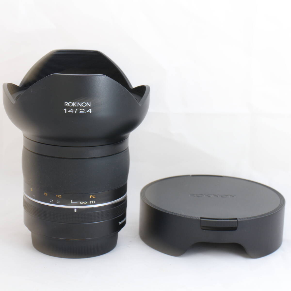 ☆美品☆ ROKINON (SAMYANG) 単焦点広角レンズ XP 14mm F2.4 マニュアルフォーカス キヤノン Canon EFマウント用 フルサイズ対応 #4056拍卖