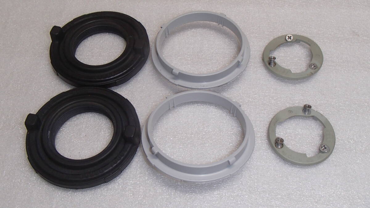 KOITO ヘッドライト HB3 バルブ取り付けの枠? ゴムカバー 99226-79004拍卖