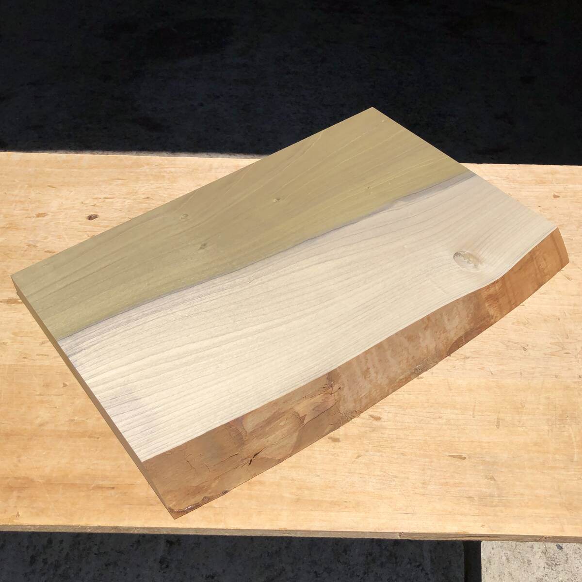 送料無料!朴【A53B】578×352~383×37mm ホオ 木工 まな板 彫刻 木彫 天然木 自然素材 材木 木材 乾燥材 無垢材《銘木すずめや》拍卖