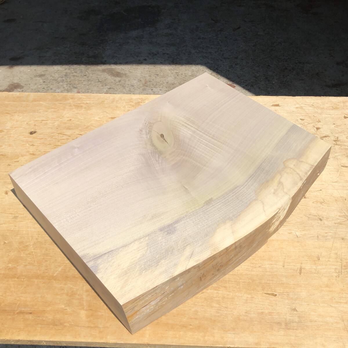 送料無料!朴【A108F】452×314~351×59mm ホオ ホオノキ 木工 彫刻 木彫 まな板 天然木 自然素材 木材 乾燥材 無垢材《銘木すずめや》拍卖