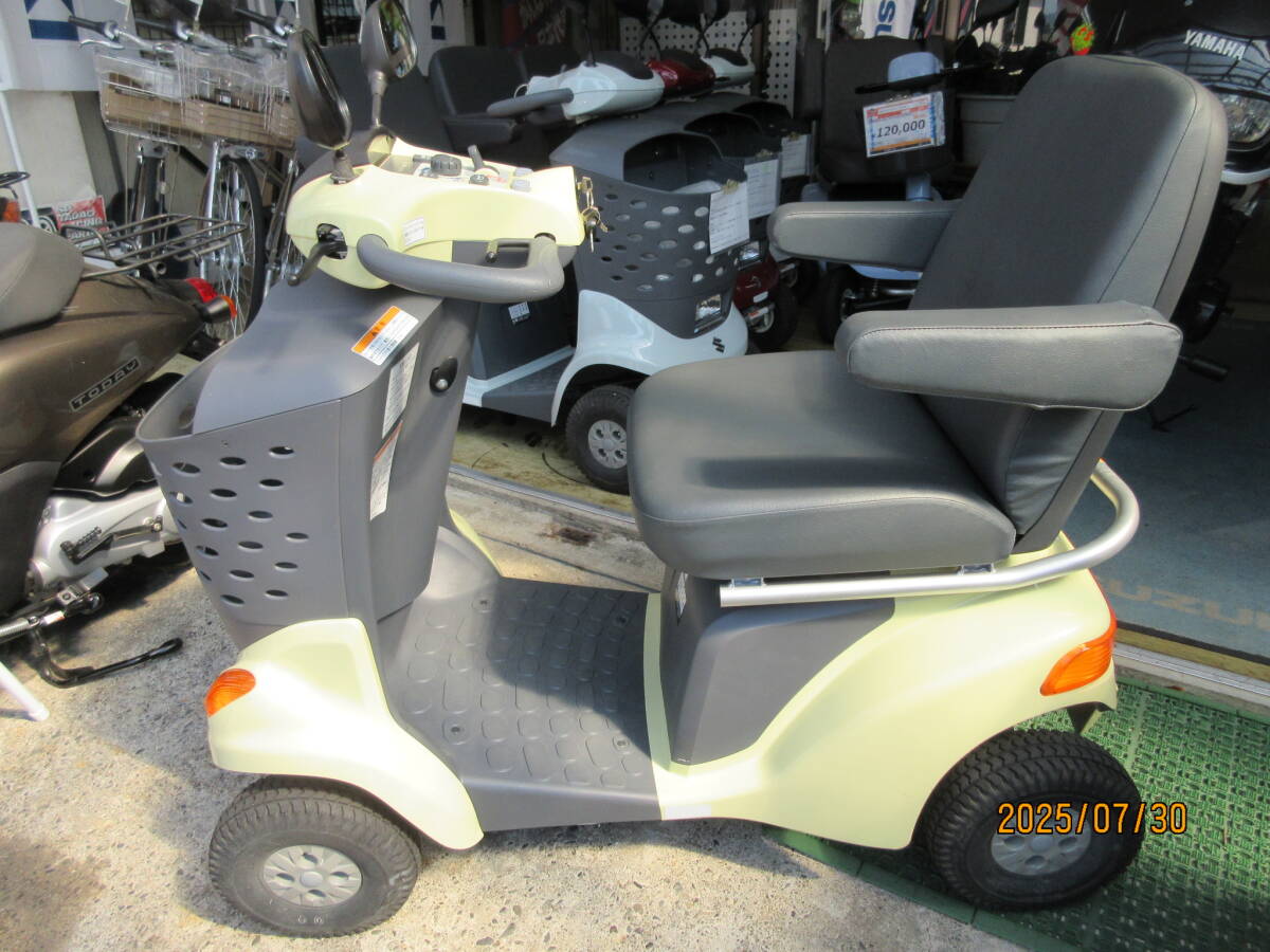 隣県+県内無料配達可能 散歩やお買い物 2021年3月購入の電動カーET4E8・スズキ/セニアカー簡単操作 点検済みシニアカー安心+安全(7/30)拍卖