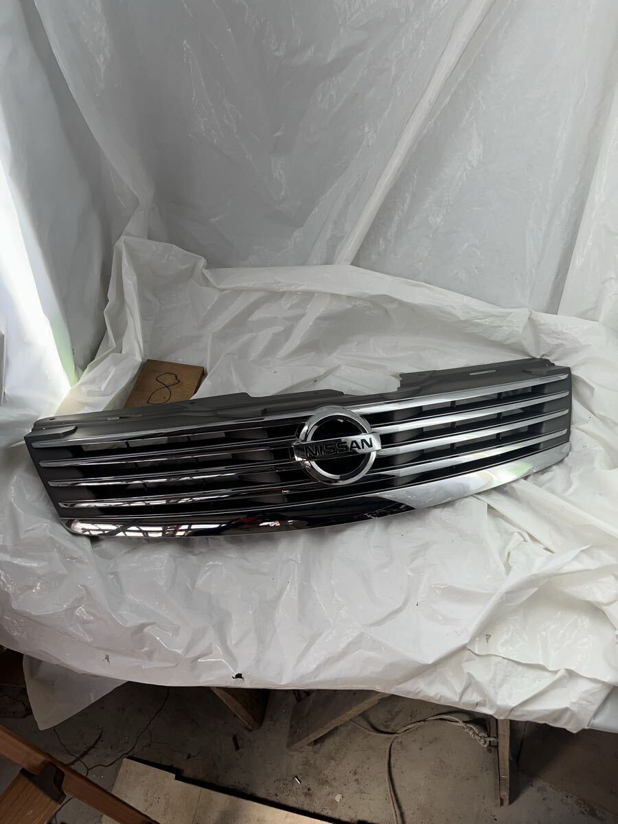 i8.6 綺麗 ブルーバード シルフィ G11 純正 フロントグリル/ラジエターグリル/ラジエーターグリル 62310 EW000 メッキ 拍卖