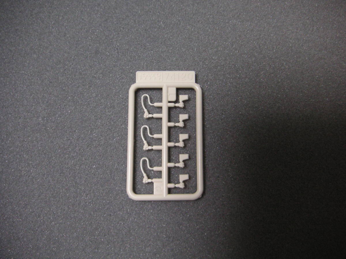 ★☆カトー KE76ジャンパ栓パーツ 1ランナー クリーム色(415系他)拍卖