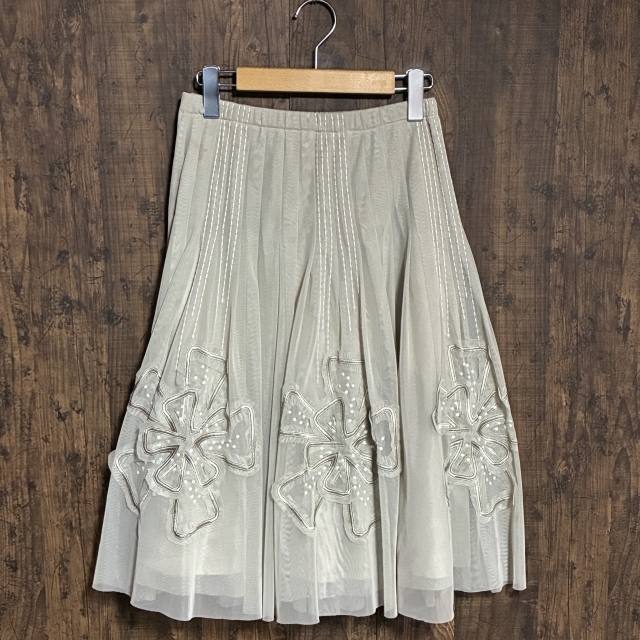 C14◇HIROKO BIS | ヒロコビス スカート 刺繍入り ライトベージュ レディース 9サイズ 中古品拍卖