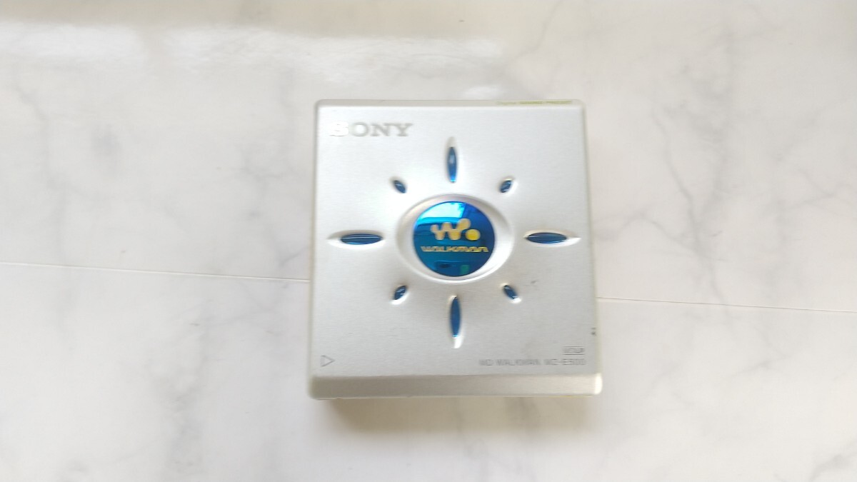 K4669 SONY MZ-E500 MDプレーヤー/MD WALKMAN ソニー 簡易確認&簡易清掃&再生&音出しOK 現状品 送料無料 拍卖