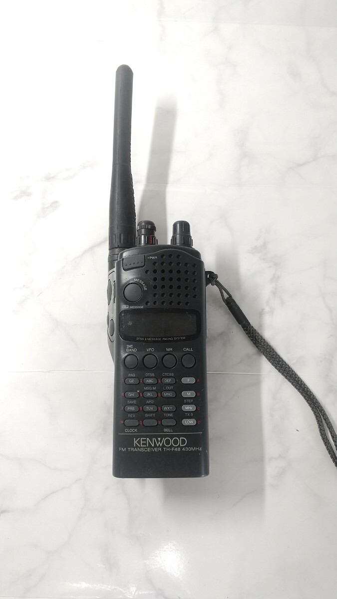 K4572 KENWOOD TH-F48 トランシーバー /ケンウッド/無線機/受信機/ 動作未確認 現状品 JUNK 拍卖